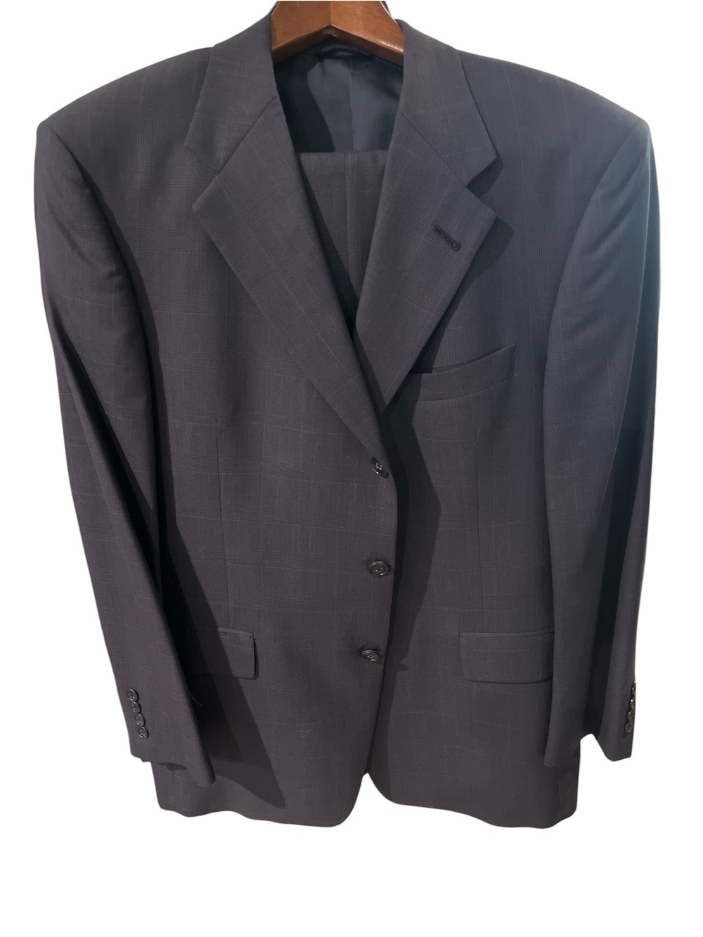 Hart Schaffner Marx Men's Classic Dark Gray Suit 44 Reg
Waist 35/36
Inseam 31/32